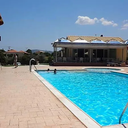 Otel Kalloni Royal 3*