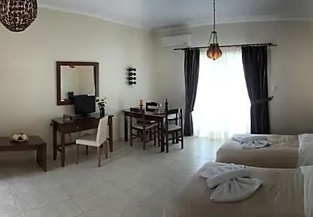 Kalloni Royal 3* Galatás